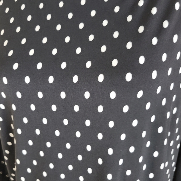 Chicos Black/white polka dot Tie side Top Size 3 - Picture 8 of 8